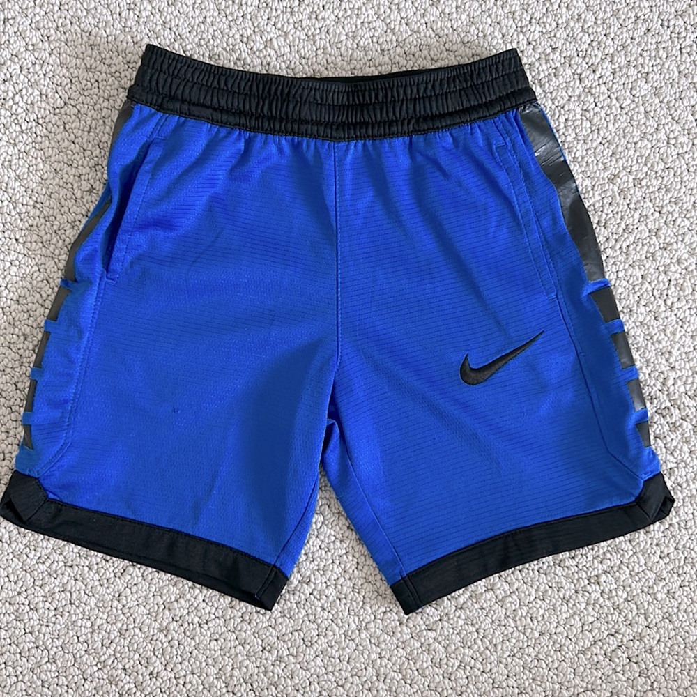 Nike Boys Blue and Black Nike Dri-FIT Shorts Size 6 Medium (5-6 years)